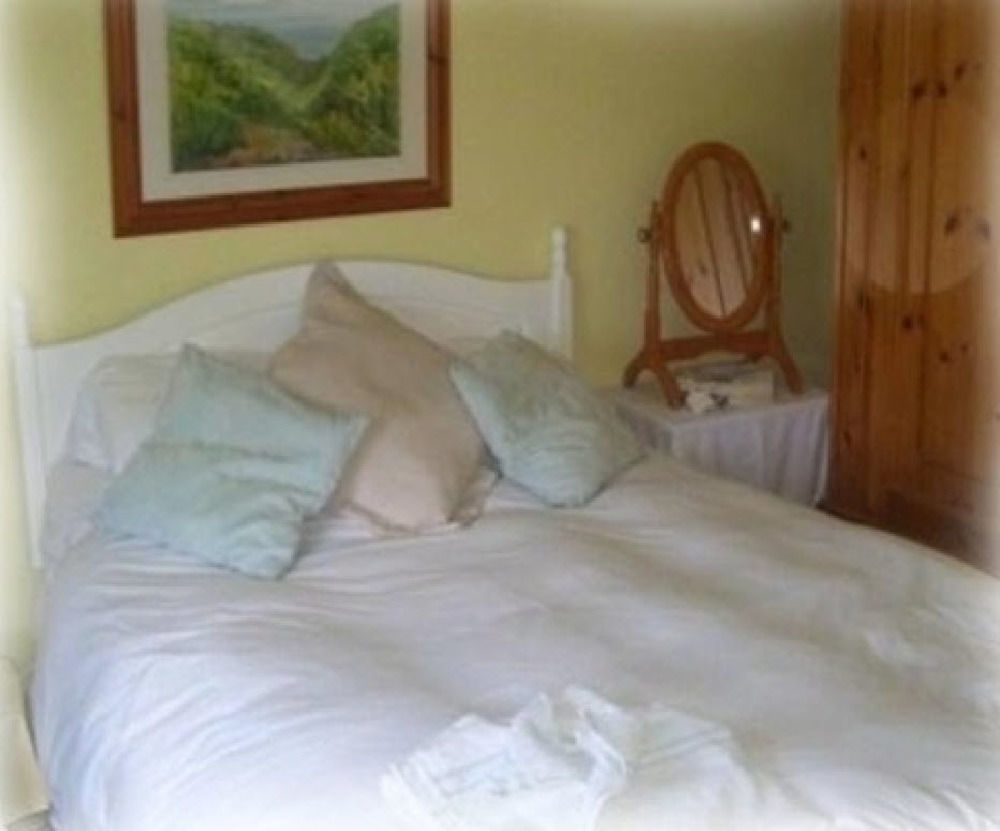 The Highdown Inn Totland 外观 照片